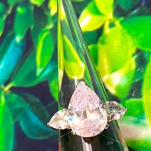 NWT Bling Jewelry Pear CZ Ring - 8